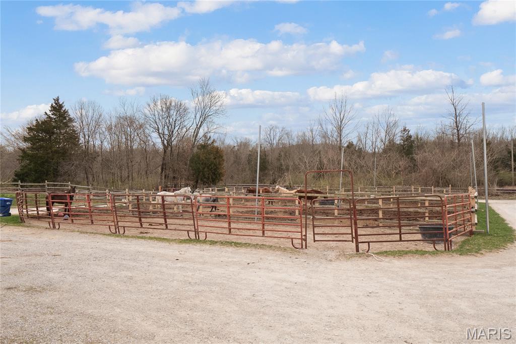 15811 Jedberg Lane Ballwin, MO 63021 - Photo 23 of 25