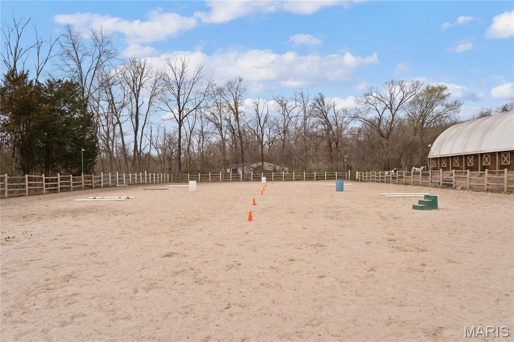 15811 Jedberg Lane Ballwin, MO 63021 - Photo 24 of 25