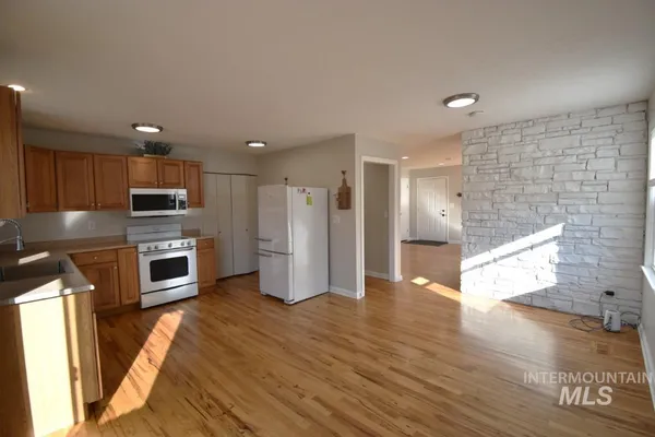 $2,150 | 1327 South Leadville Avenue, Boise, ID 83706