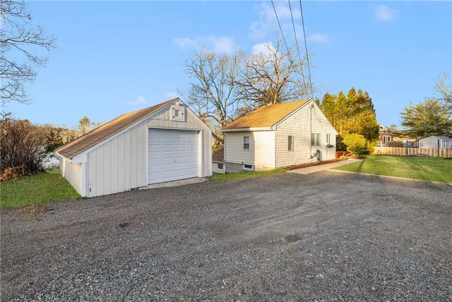 $2,250 | 8 Pine Lane, Coventry, RI 02816