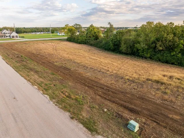 $180,400 | Lot 14 Timber Ridge Drive, Peculiar, MO 64078