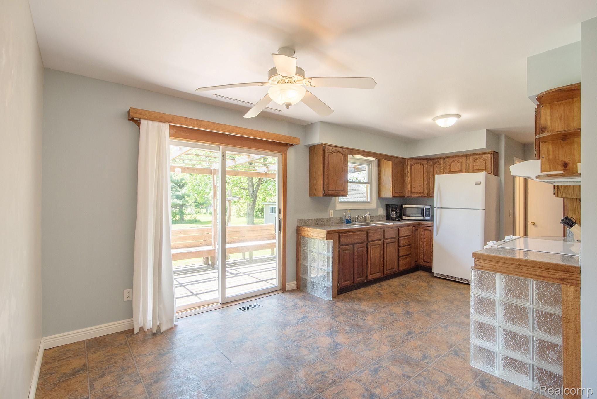 7485 Beecher Road Flint, MI 48532 - Photo 7 of 22 DSC_3799.jpg