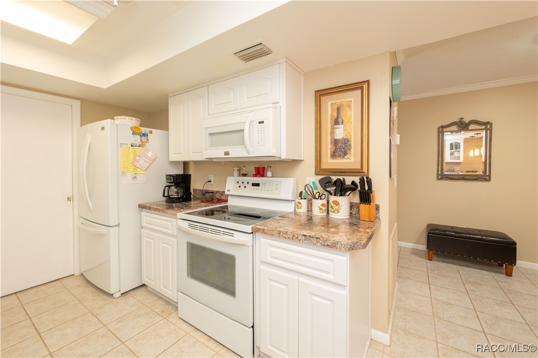 35 Beech Street, Unit 26 Homosassa, FL 34446 - Photo 8 of 31