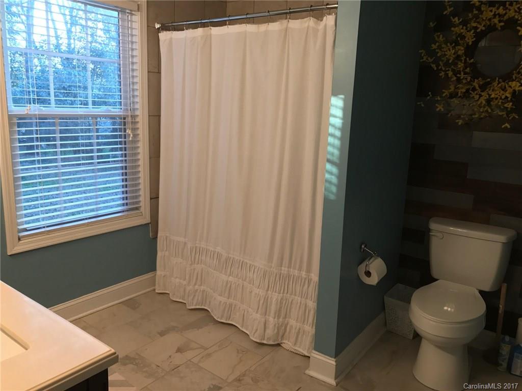 629 Lochridge Road, Unit 32 Charlotte, NC 28209 - Photo 8 of 13 Gallery Image 8