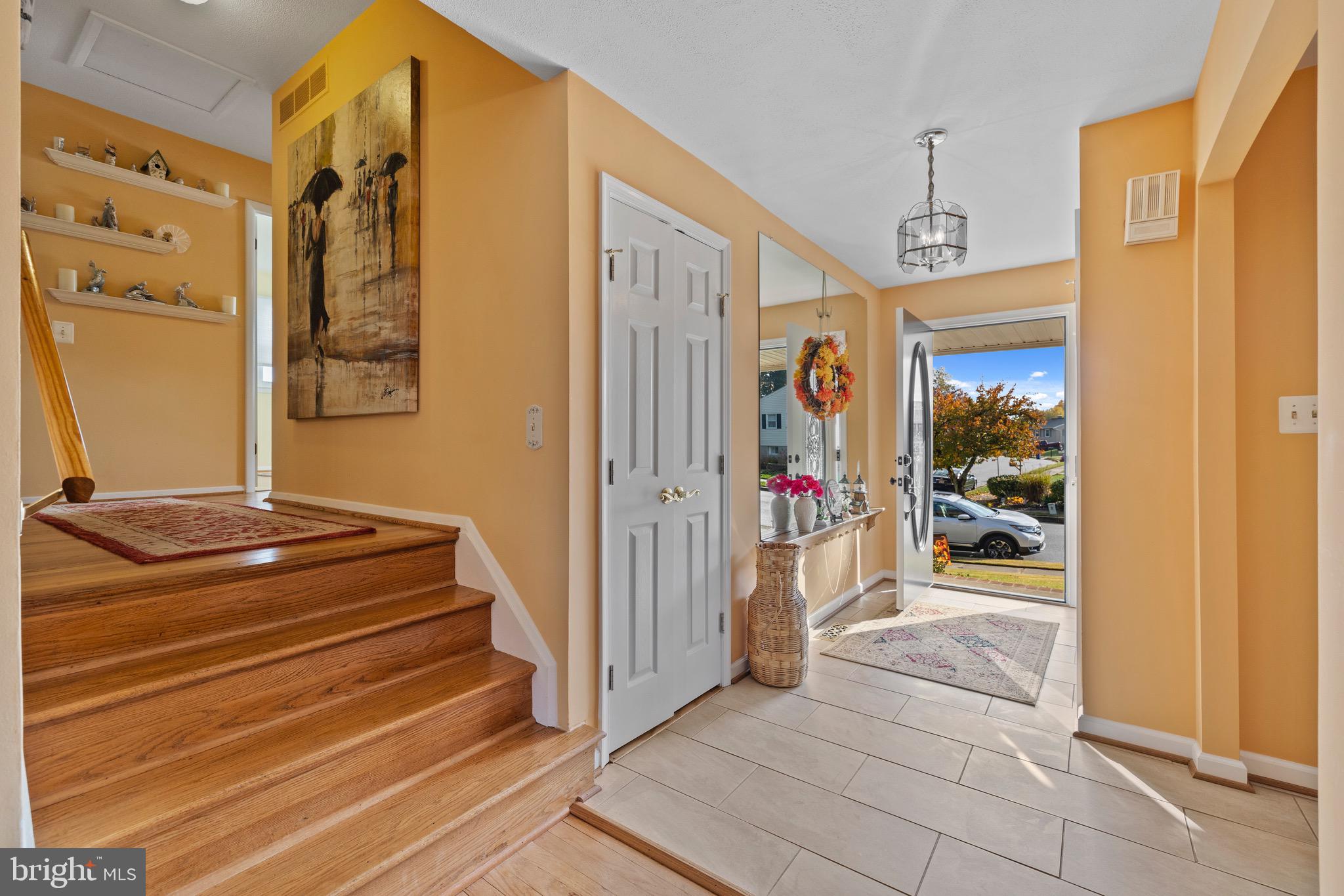 4621 Ballygar Road Nottingham, MD 21236 - Photo 5 of 54 Front Entry