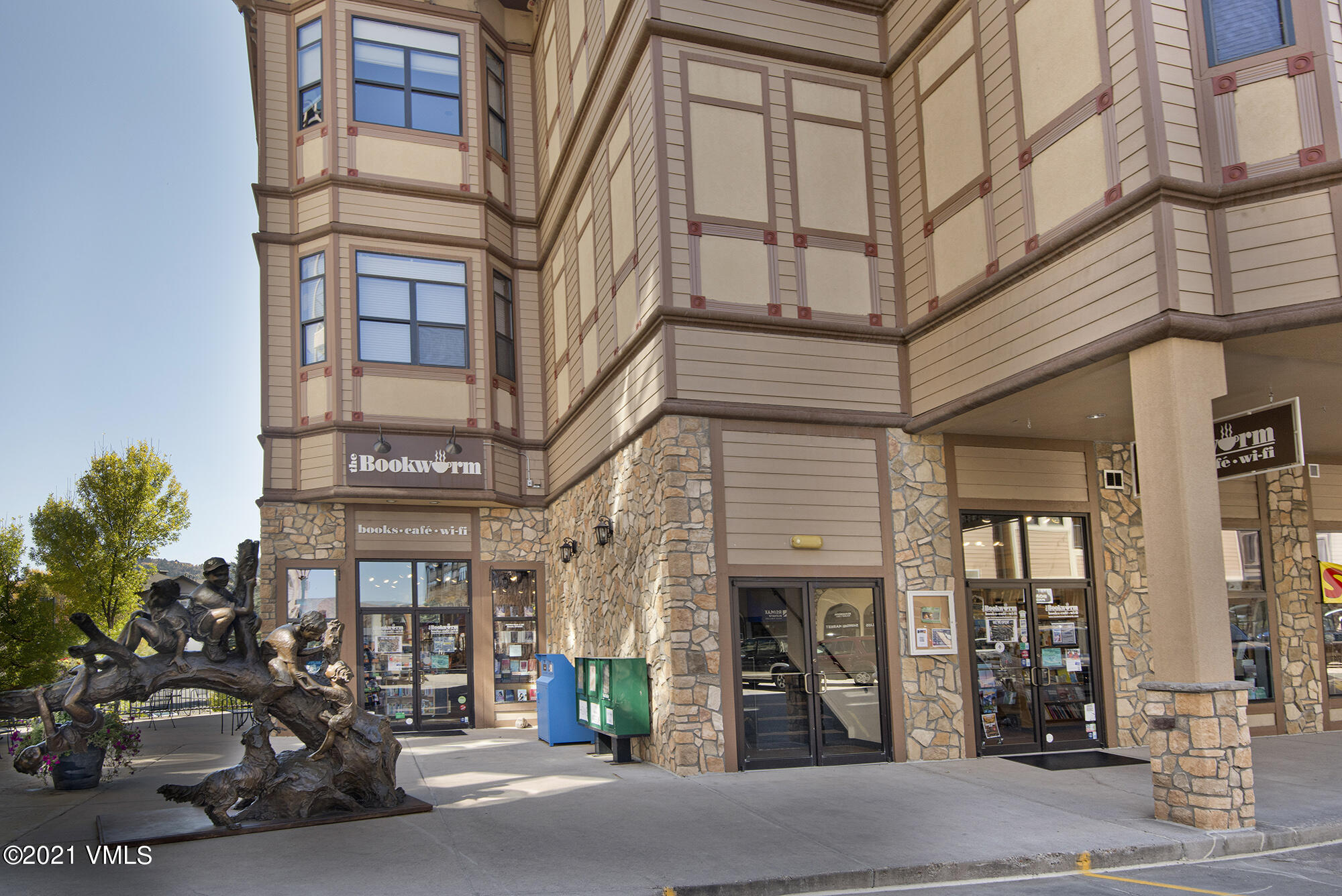 295 Main Street, Unit R201 Edwards, CO 81632 - Photo 29 of 36 a view of a building with a street