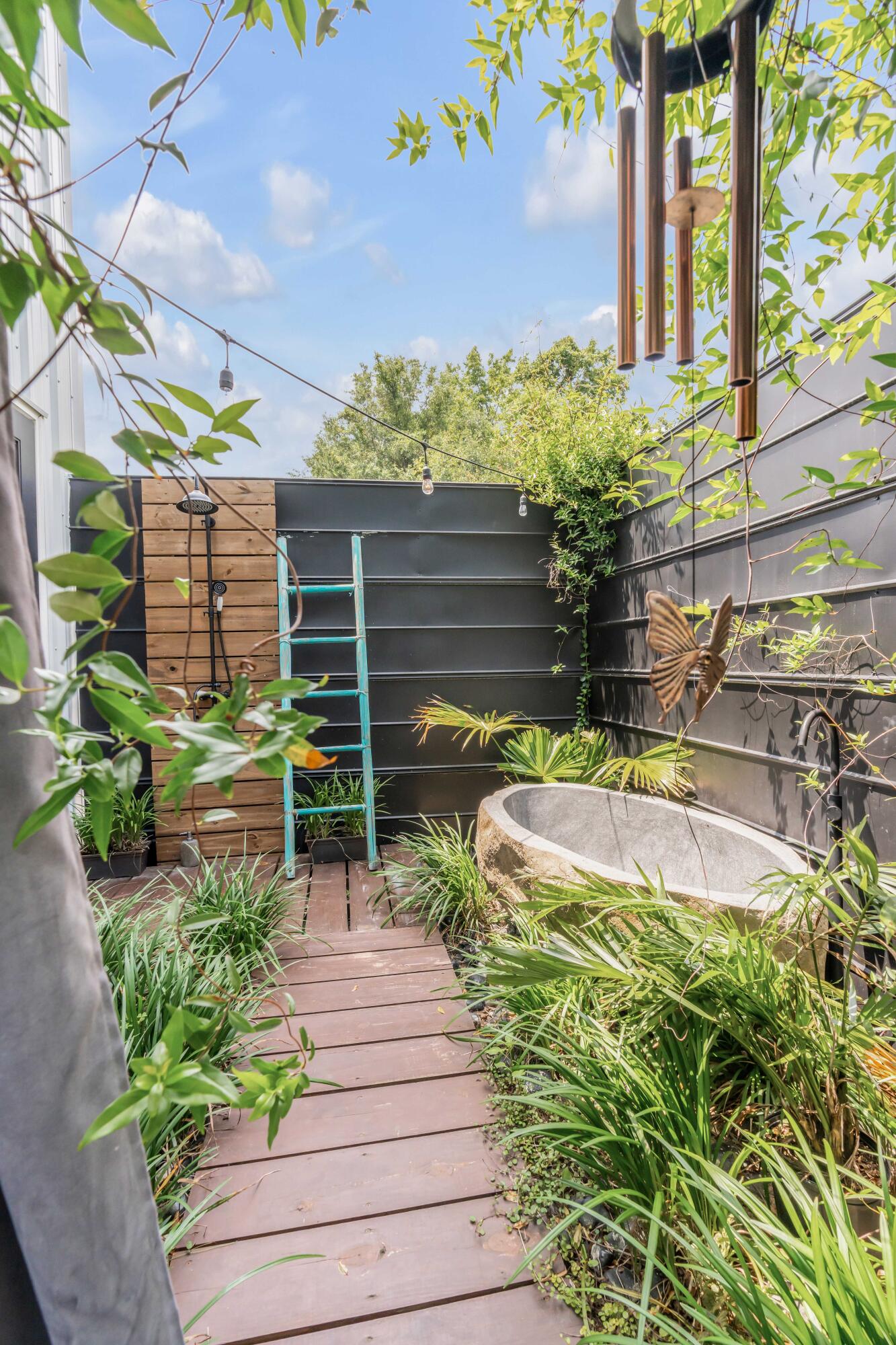 1430 Jefferson Road Mount Pleasant, SC 29466 - Photo 19 of 26 Outdoor Tub