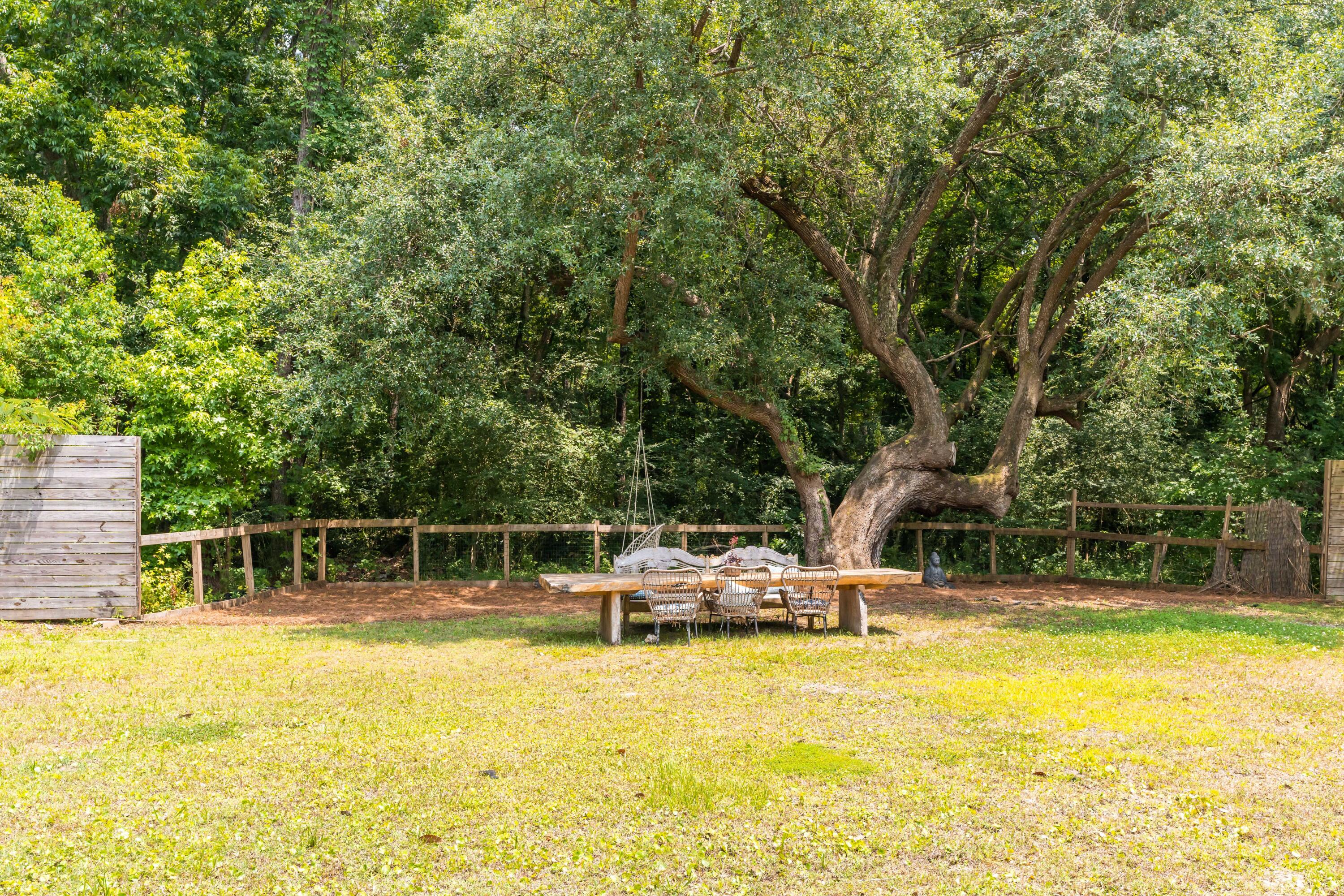1430 Jefferson Road Mount Pleasant, SC 29466 - Photo 21 of 26 Private Yard