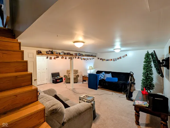 $299,900 | 3720 Camelot Lane, Columbus, IN 47203