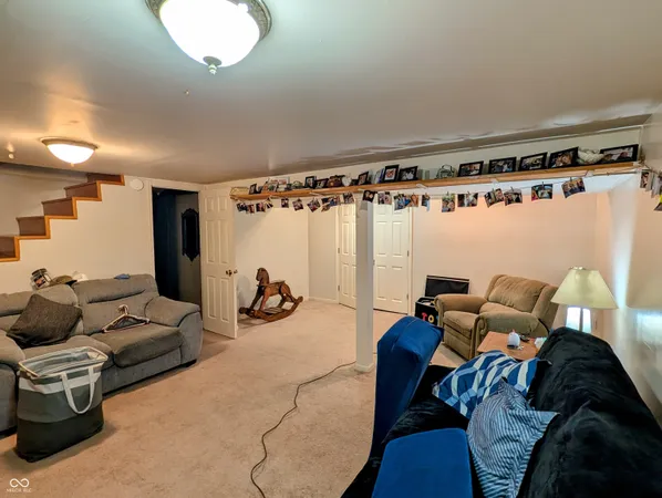 $299,900 | 3720 Camelot Lane, Columbus, IN 47203