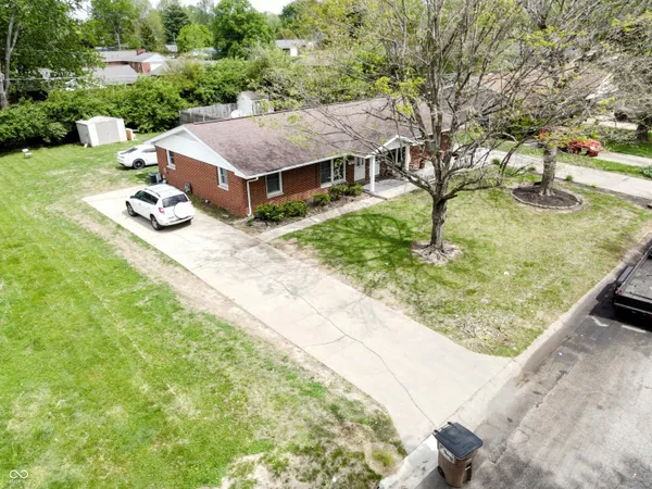 $299,900 | 3720 Camelot Lane, Columbus, IN 47203