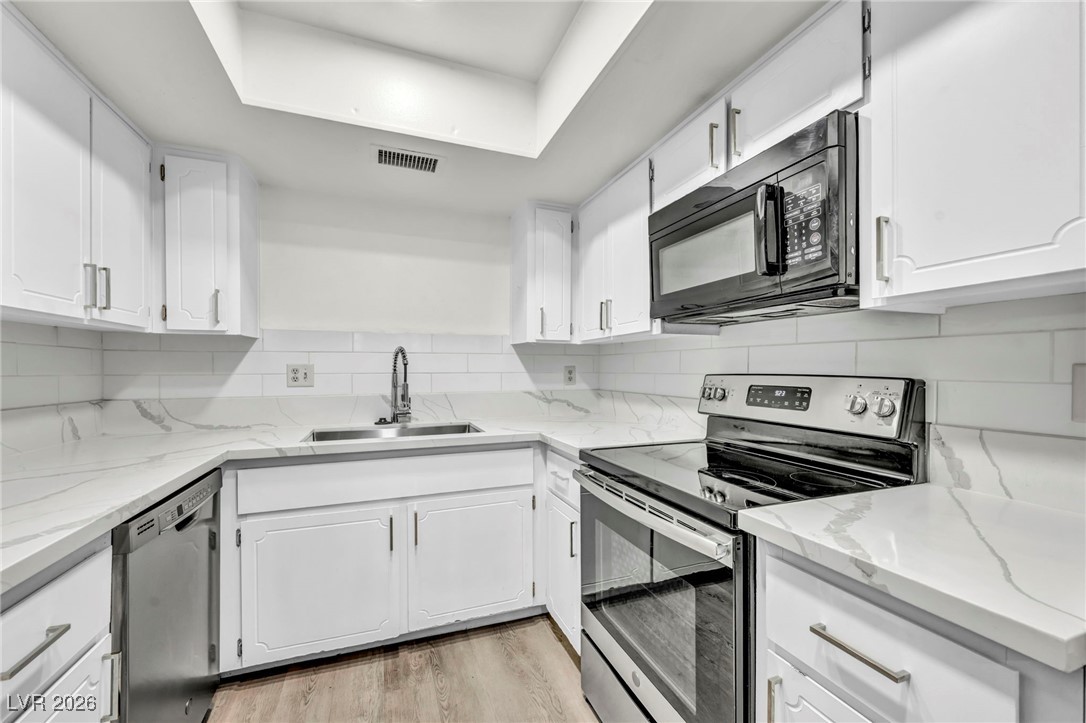 647 Pepper Tree Circle Henderson, NV 89014 - Photo 18 of 34