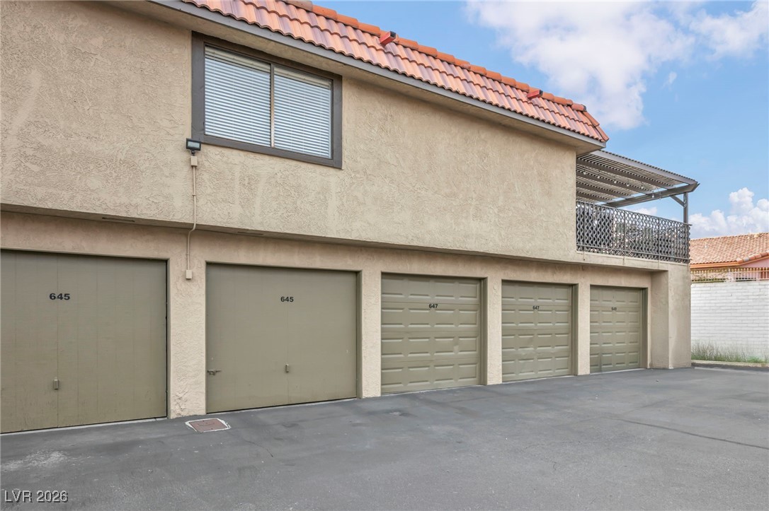 647 Pepper Tree Circle Henderson, NV 89014 - Photo 4 of 34