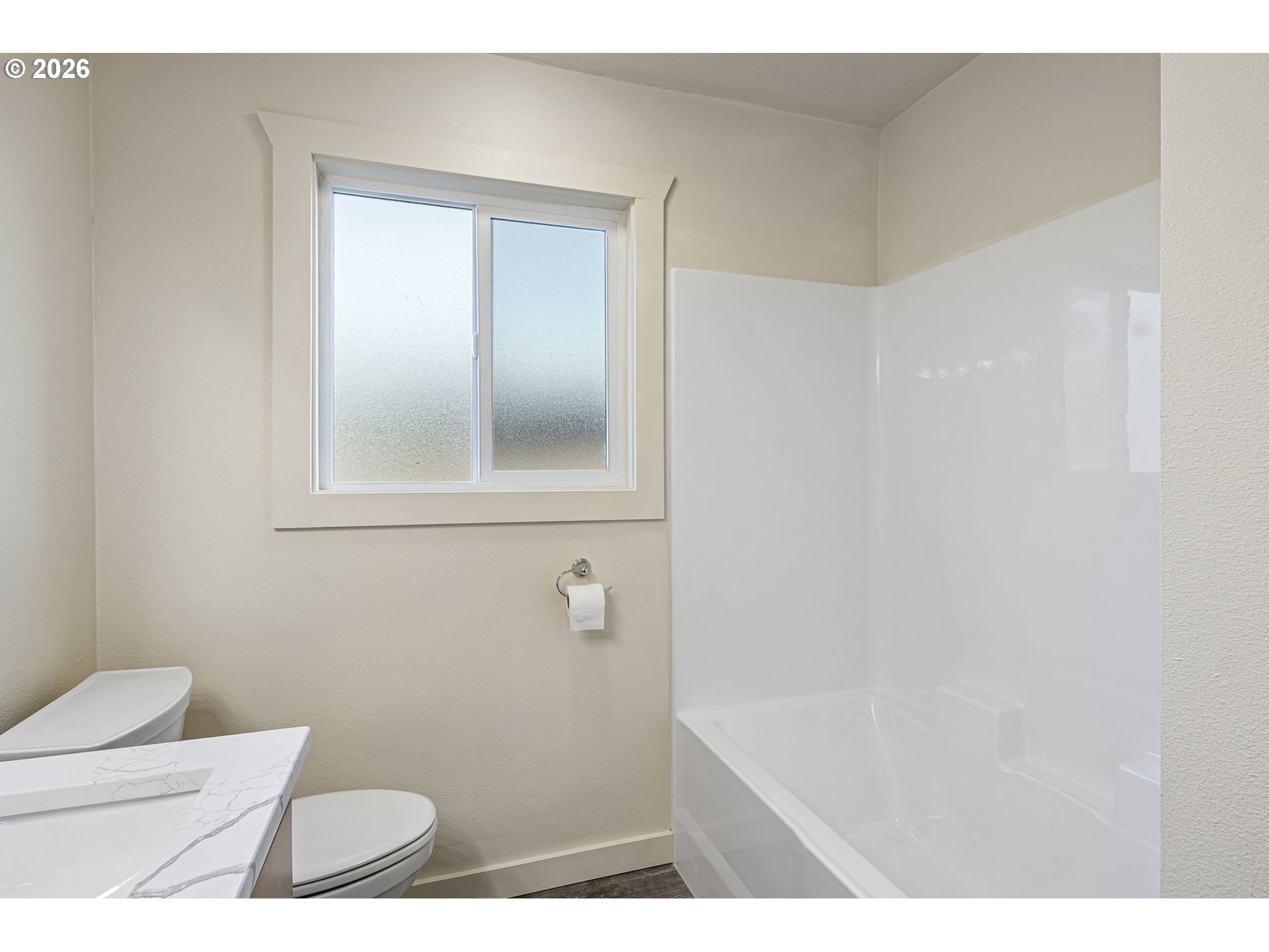 114 East 3rd Street Lowell, OR 97452 - Photo 17 of 31