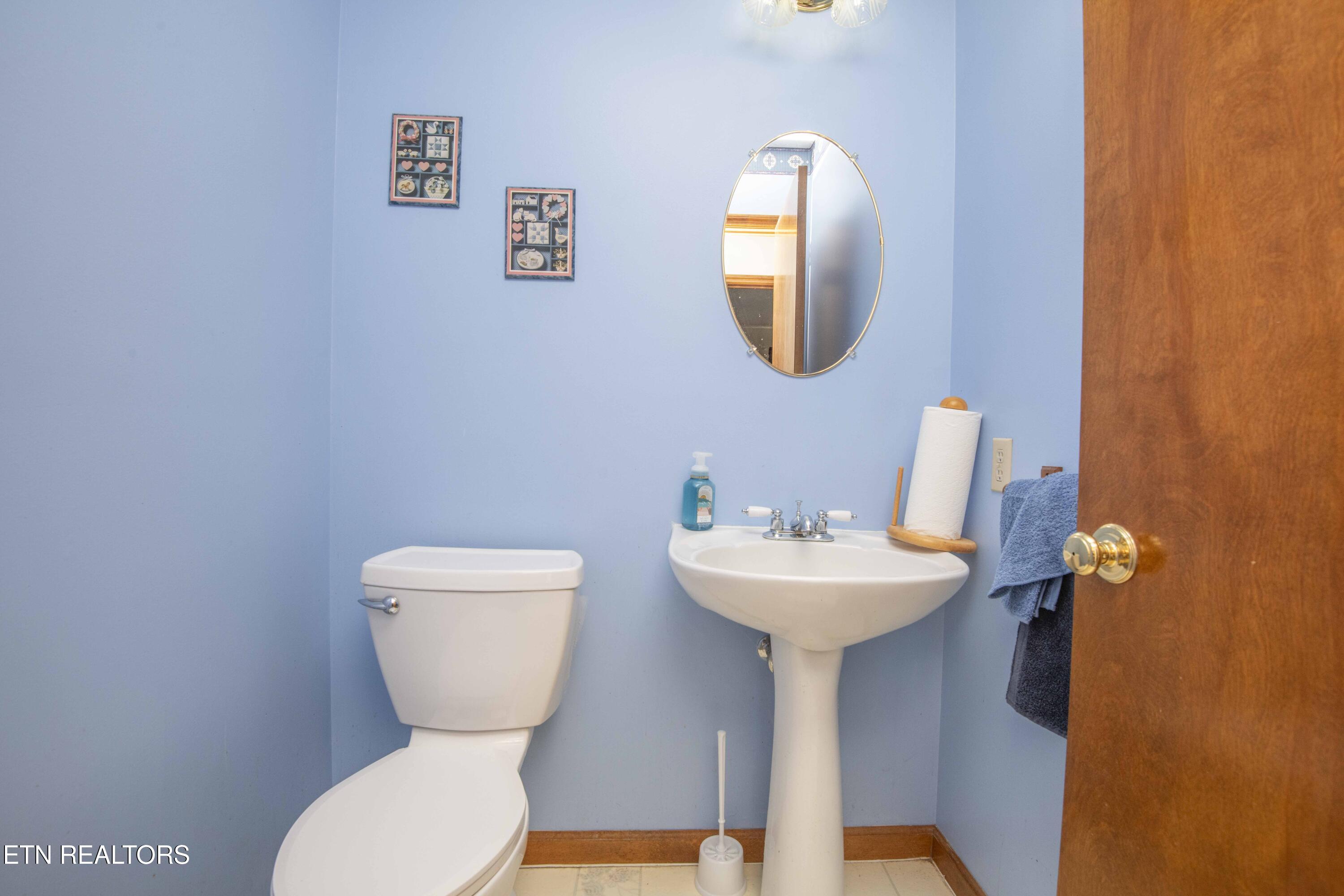 101 Big Valley Road Andersonville, TN 37705 - Photo 25 of 55 half bath_1