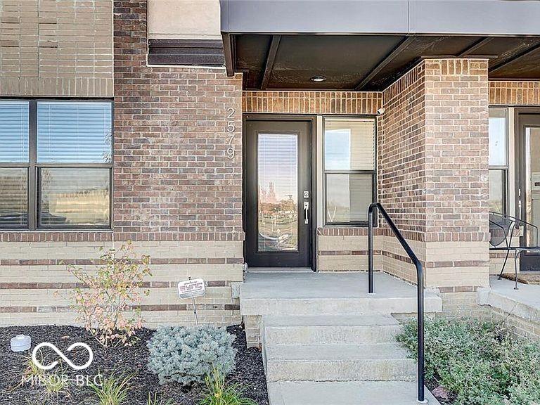 2579 Filson Street Carmel, IN 46032 - Photo 2 of 17