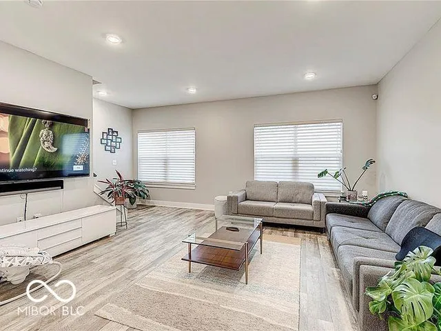 $2,600 | 2579 Filson Street, Carmel, IN 46032