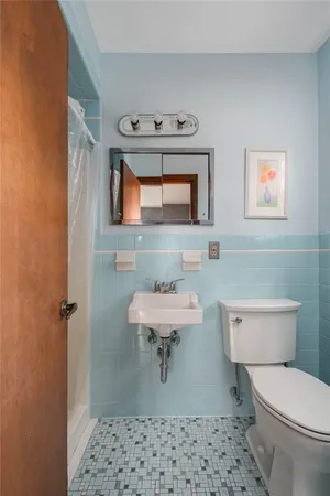 $1,200,000 | 141 Peckham Road, Little Compton, RI 02837