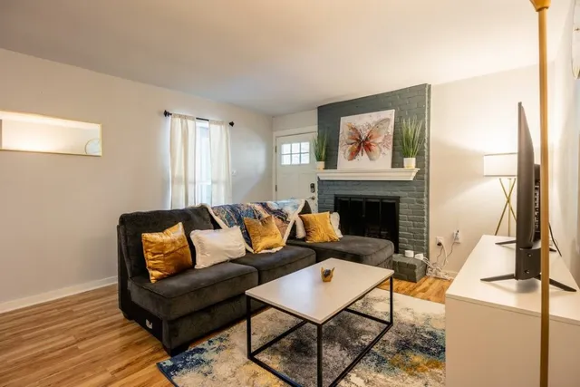 $2,000 | 2603 Parker Lane, Unit A, Austin, TX 78741