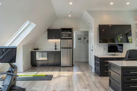 $1,895,000 | 1806 5th Avenue North, Nashville, TN 37208