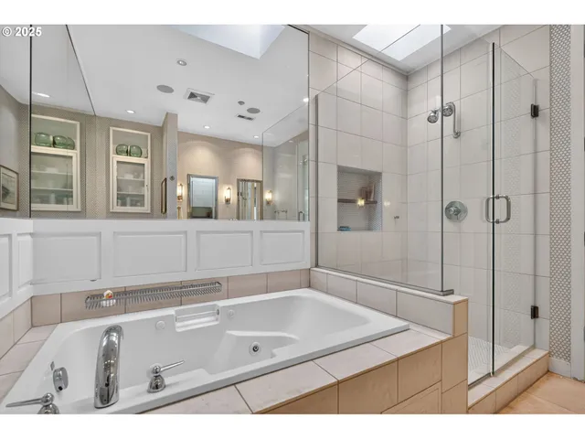 $590,000 | 2018 Northwest 16th Avenue, Portland, OR 97209