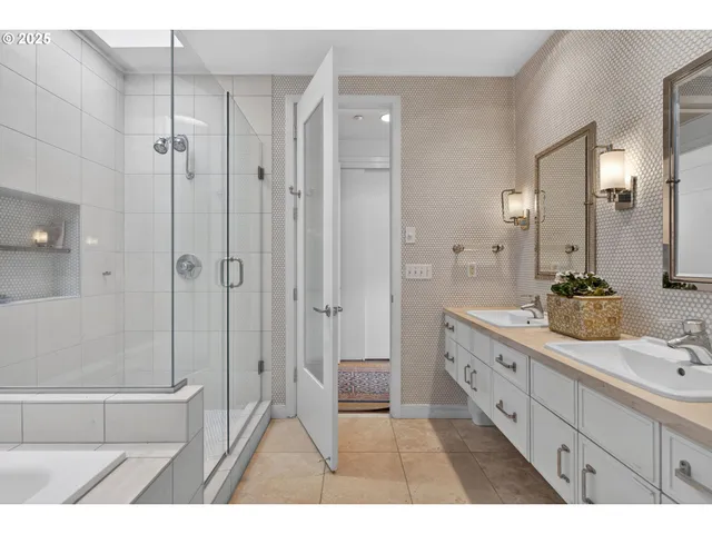 $590,000 | 2018 Northwest 16th Avenue, Portland, OR 97209