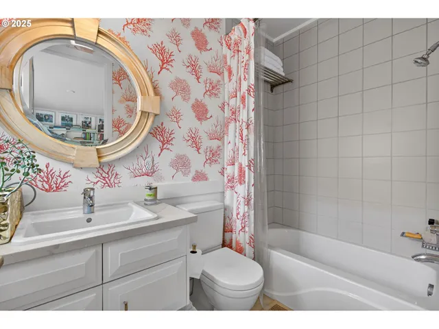 $590,000 | 2018 Northwest 16th Avenue, Portland, OR 97209