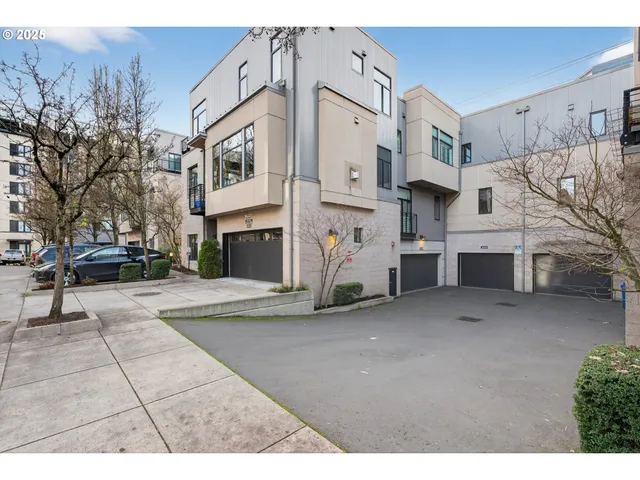 $590,000 | 2018 Northwest 16th Avenue, Portland, OR 97209