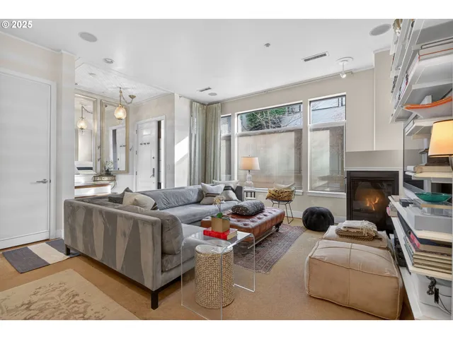 $590,000 | 2018 Northwest 16th Avenue, Portland, OR 97209