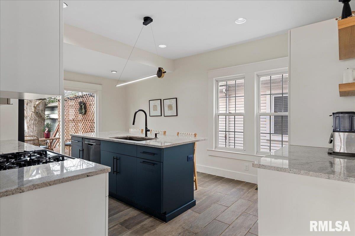 865 South English Avenue Springfield, IL 62704 - Photo 15 of 43