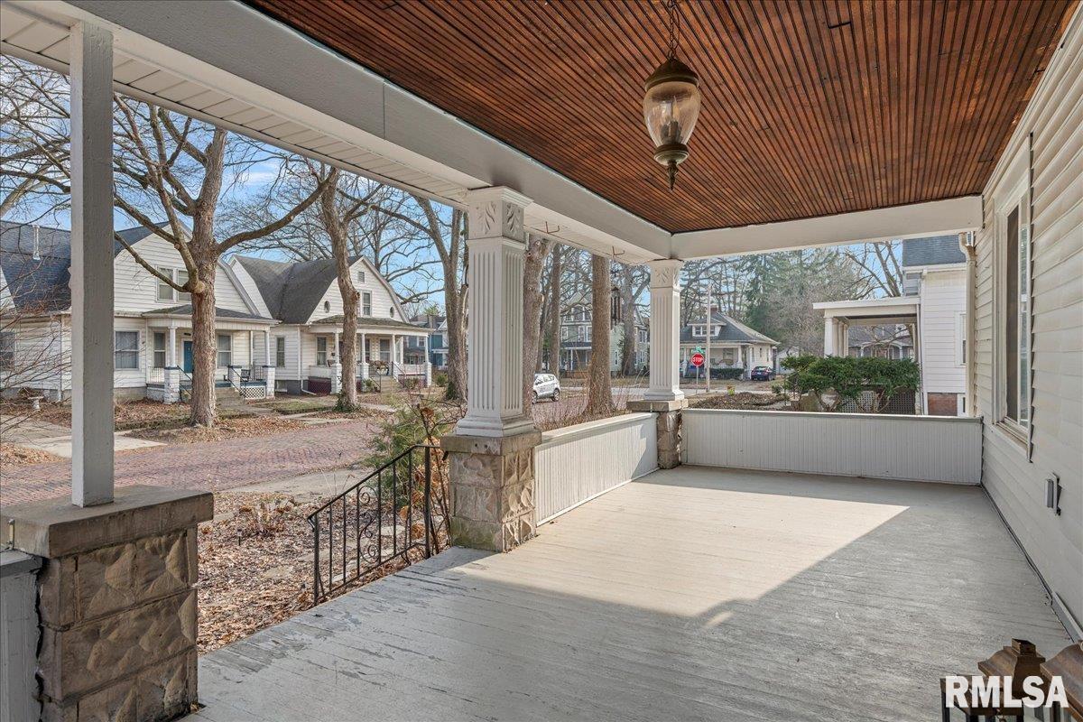 865 South English Avenue Springfield, IL 62704 - Photo 3 of 43