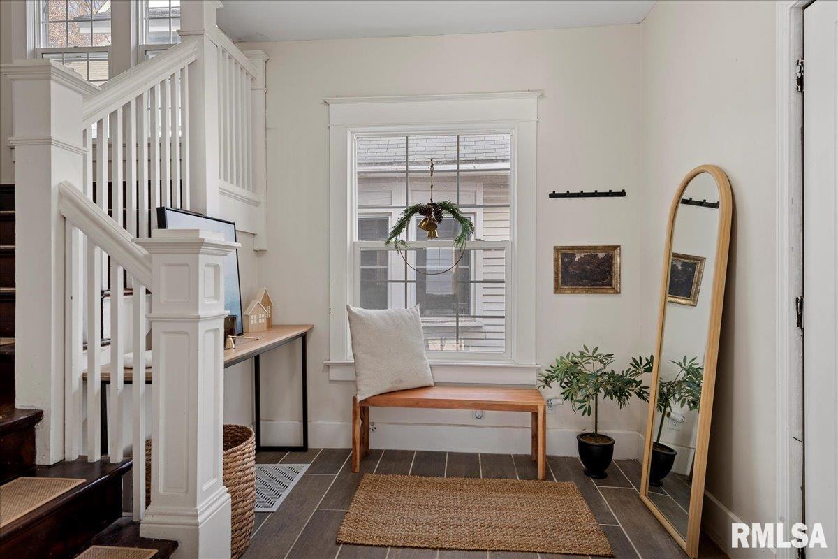 865 South English Avenue Springfield, IL 62704 - Photo 5 of 43