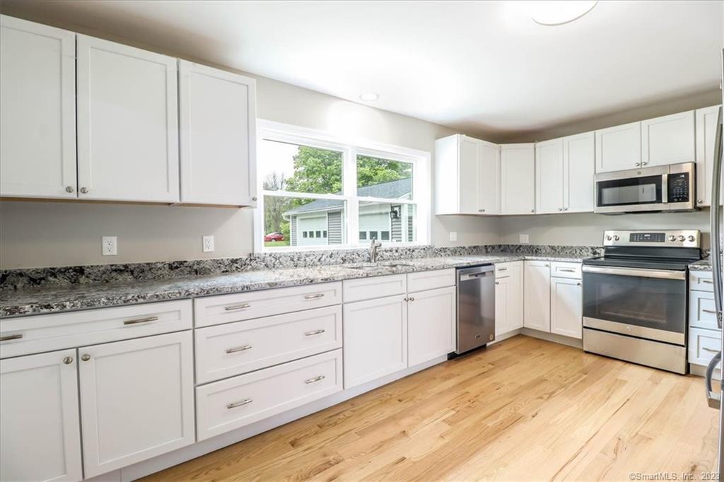 20 Park Lane Road New Milford, CT 06776 - Photo 2 of 21