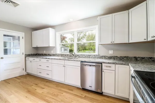 $4,000 | 20 Park Lane Road, New Milford, CT 06776