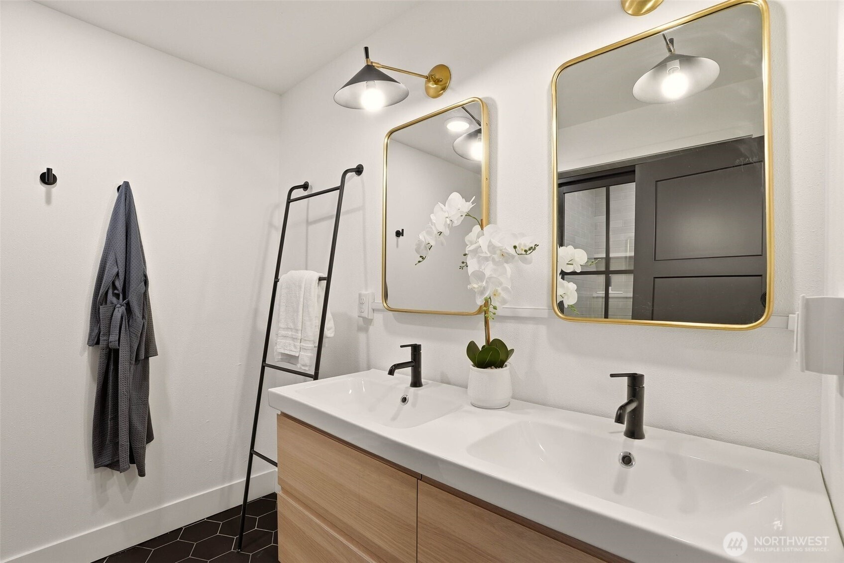 10716 South Baltimore Road Spokane, WA 99223 - Photo 16 of 38 Gallery Image 16