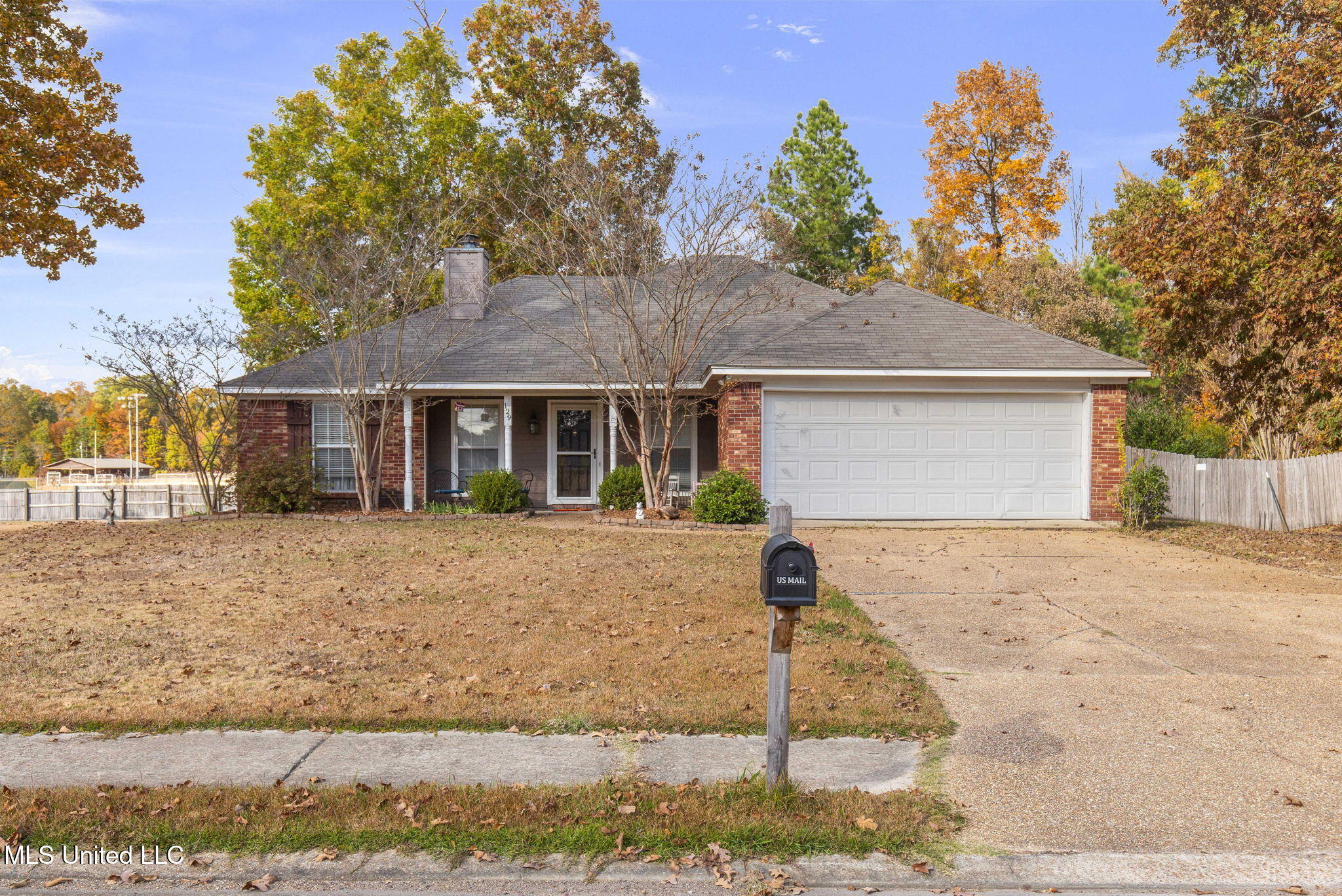 1-web-or-mls-129 Post Oak-1