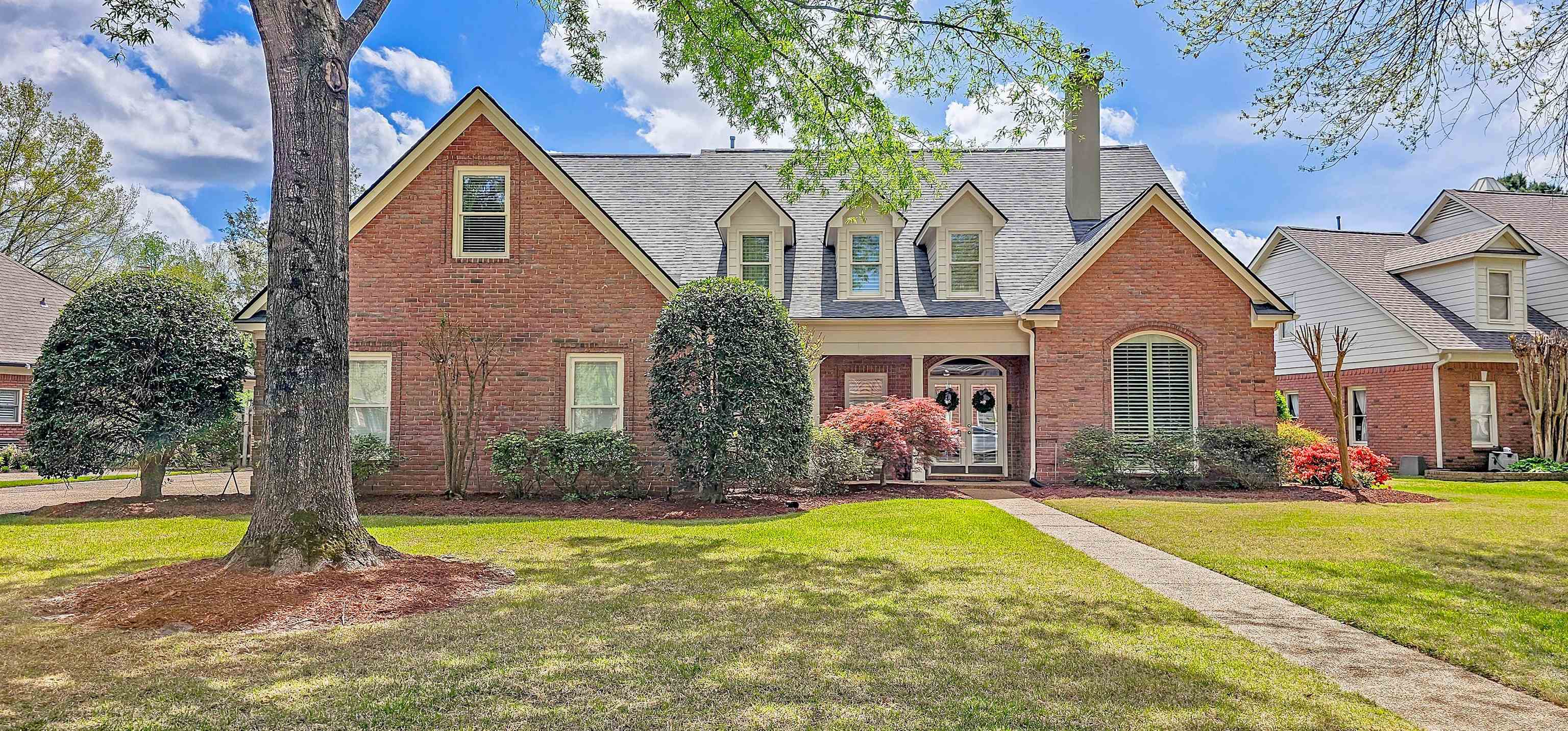 2286 Lake Page Drive Collierville, TN 38017 - Photo 2 of 40