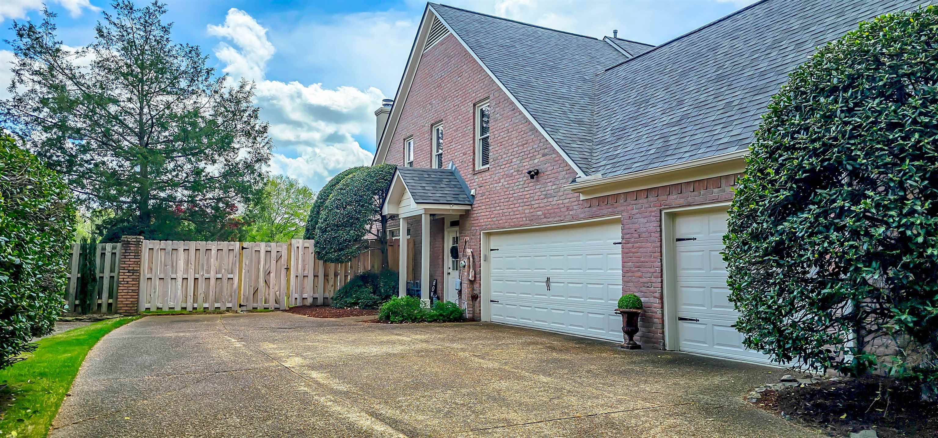 2286 Lake Page Drive Collierville, TN 38017 - Photo 3 of 40