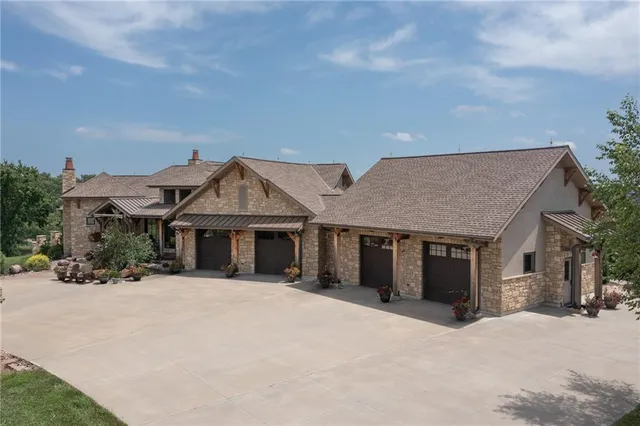 $3,599,000 | 17096 Eisenhower Road, Leavenworth, KS 66048