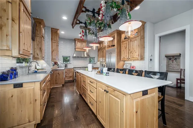 $3,599,000 | 17096 Eisenhower Road, Leavenworth, KS 66048