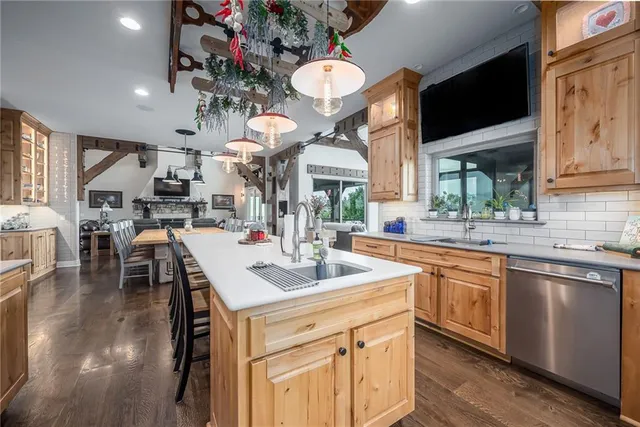 $3,599,000 | 17096 Eisenhower Road, Leavenworth, KS 66048