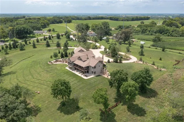 $3,599,000 | 17096 Eisenhower Road, Leavenworth, KS 66048