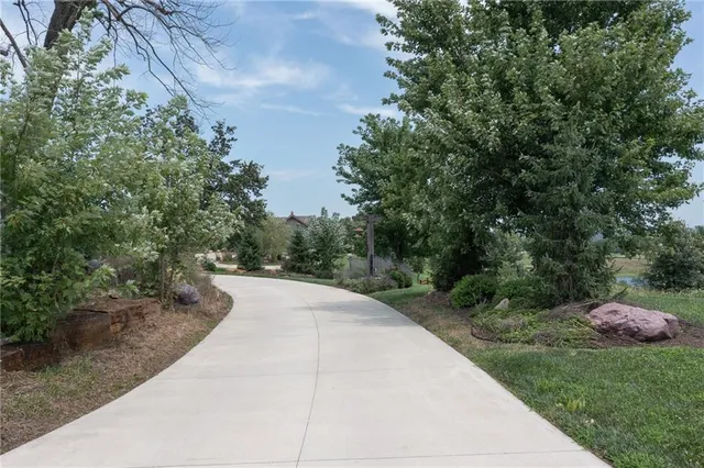 $3,599,000 | 17096 Eisenhower Road, Leavenworth, KS 66048