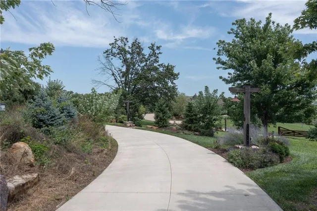 $3,599,000 | 17096 Eisenhower Road, Leavenworth, KS 66048