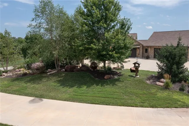 $3,599,000 | 17096 Eisenhower Road, Leavenworth, KS 66048