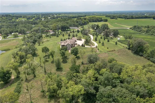 $3,599,000 | 17096 Eisenhower Road, Leavenworth, KS 66048