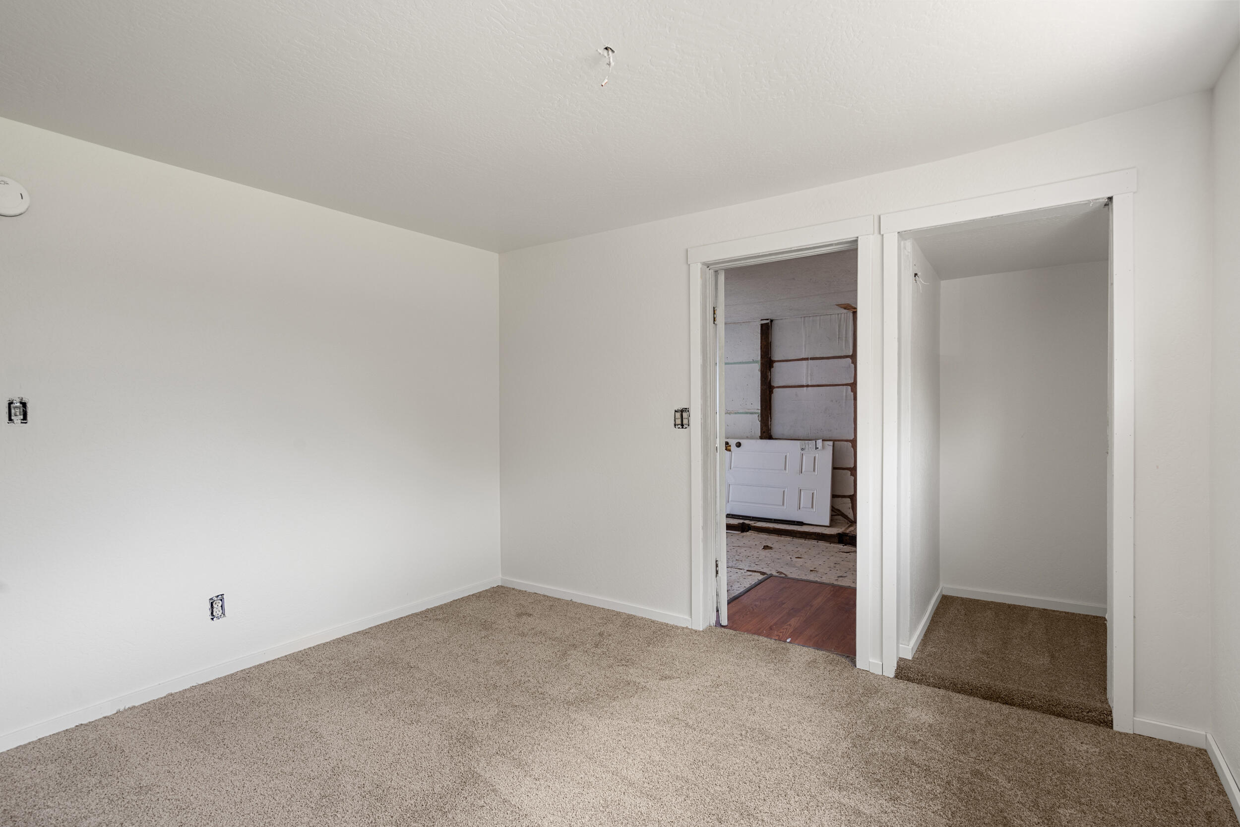 1281 Thomas Road Medford, OR 97501 - Photo 11 of 19 _1281 Thomas Rd_ Medford_ OR 97501-20