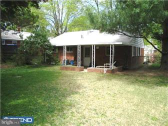 635 Wises Mill Road Philadelphia, PA 19128 - Photo 11 of 11 Exterior Back