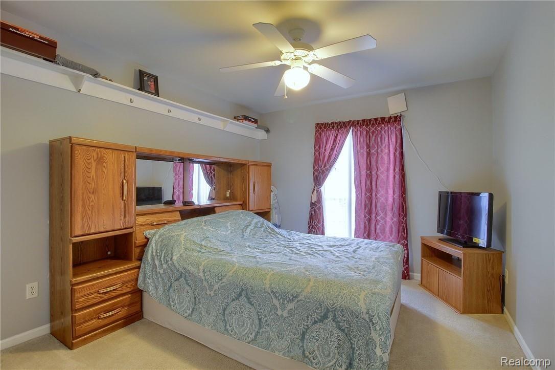45505 Heather Ridge Drive, Unit 97 Macomb, MI 48044 - Photo 20 of 28 20-2nd Bedroom.jpg
