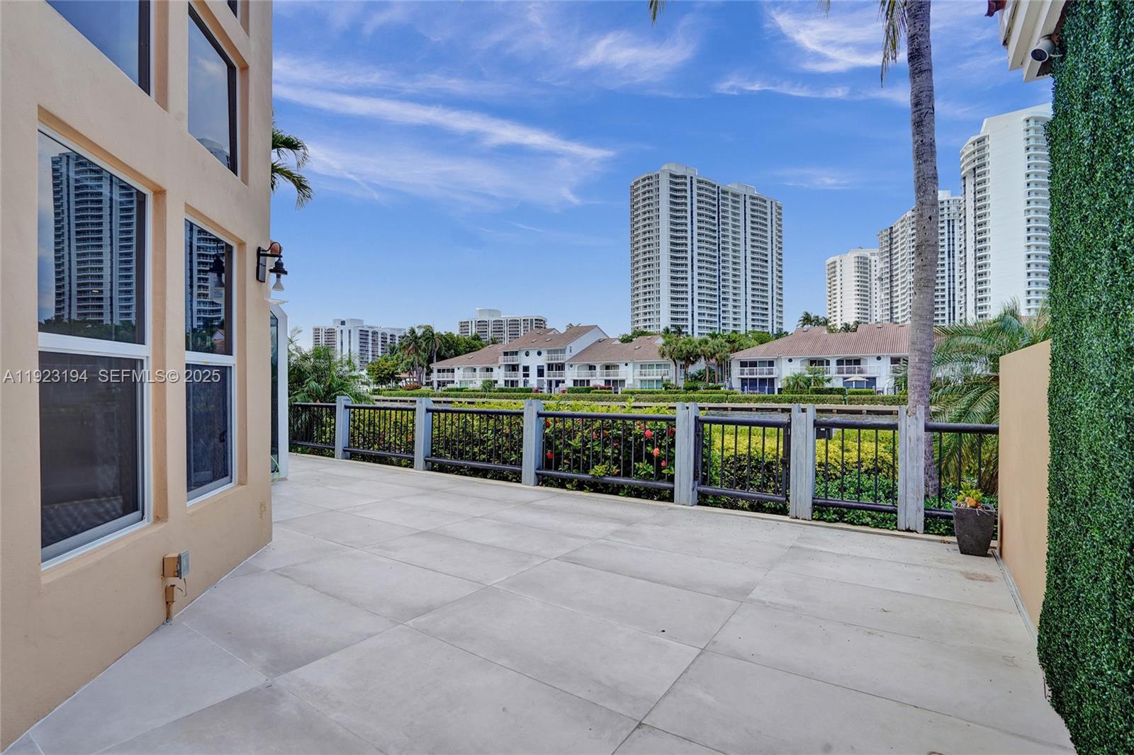 3757 Northeast 208th Terrace Aventura, FL 33180 - Photo 46 of 74